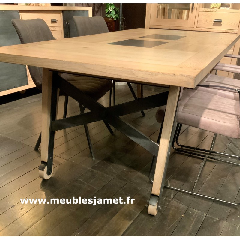 Table de repas carrée style Atelier - MeublesJamet