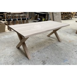 Table de repas style Contemporain en chêne massif BRECEY