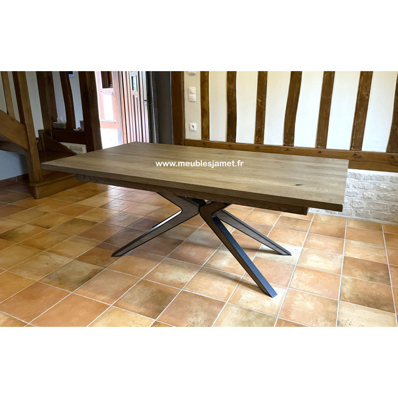 Table de repas en chêne et métal avec une allonge