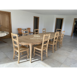 Table ovale fabrication sur mesure en chêne massif 3 allonges